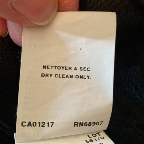 Le Chateau Size Large  Exc Shape 3/4 Sleeve 1 button - Picture 13 of 15